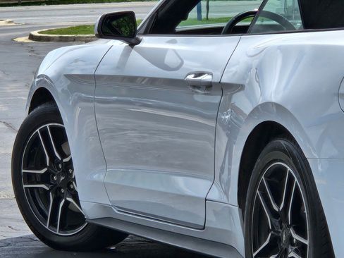 Used 2023 Ford Mustang Premium image 13