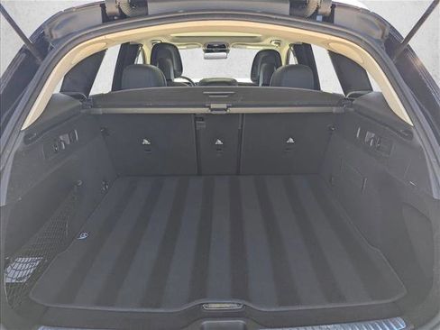 Used 2023 Mercedes-Benz GLC 300 4MATIC image 17