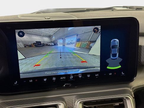 Used 2025 Ford Mustang GT Premium image 17