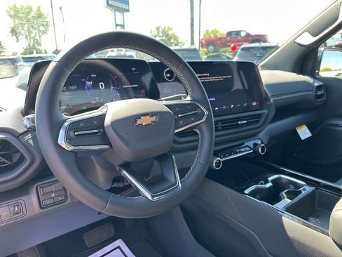 New 2026 Chevrolet Silverado EV LT image 27
