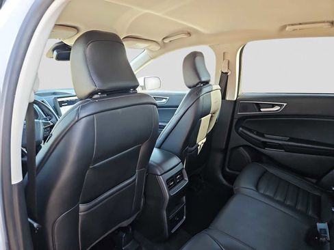 Used 2024 Ford Edge SEL image 14