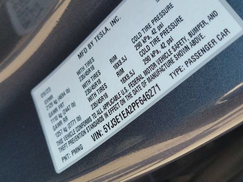 Used 2023 Tesla Model 3 Standard Range RWD image 30