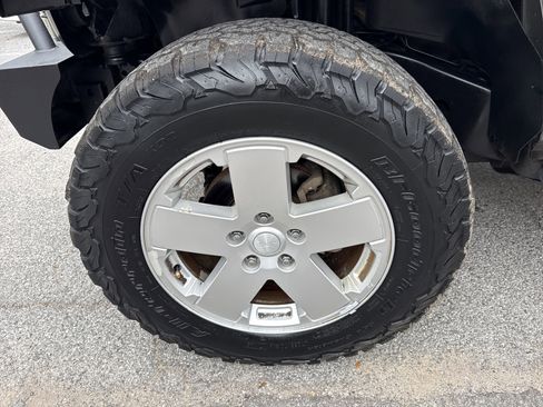 Used 2016 Jeep Wrangler Unlimited Sport w/ Quick Order Package 24S AWD/4WD image 34