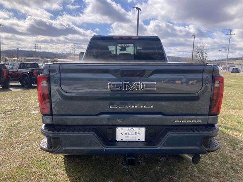Used 2025 GMC Sierra 2500 Denali Ultimate image 5