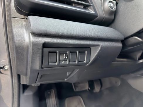 Used 2022 Subaru Outback Premium AWD/4WD image 12