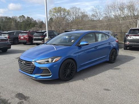 Used 2018 Hyundai Elantra Sport image 3