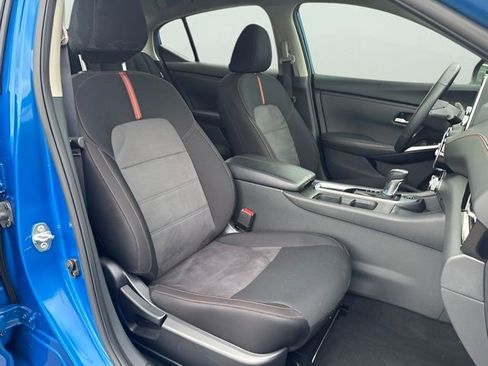 Used 2024 Nissan Sentra SR FWD image 12