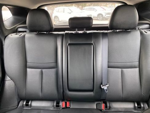 Used 2018 Nissan Rogue Sport SL image 11