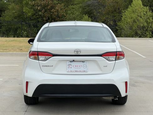 Used 2023 Toyota Corolla LE FWD image 3