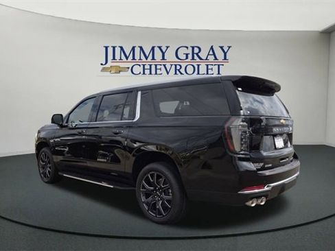 New 2026 Chevrolet Suburban Premier w/ Sun And Tow Package image 5