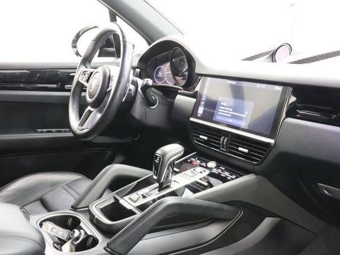 Used 2019 Porsche Cayenne AWD/4WD image 35