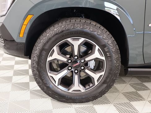 Used 2026 GMC Yukon AT4 Ultimate w/ LPO, Floor Liner Package AWD/4WD image 20