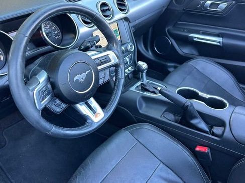 Used 2019 Ford Mustang GT Premium image 4