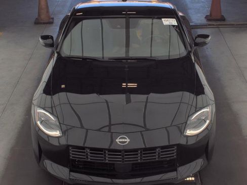 Used 2025 Nissan Z Performance w/ Floor Mat Package RWD image 2