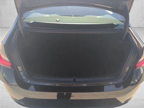 Used 2025 BMW 330i xDrive Sedan image 6