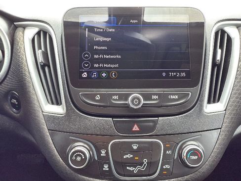 Used 2019 Chevrolet Malibu LS image 18