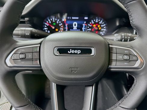 New 2026 Jeep Compass Latitude AWD/4WD image 11