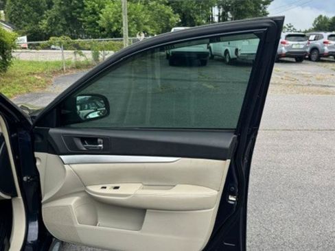Used 2012 Subaru Legacy 2.5i Premium w/ All-Weather Pkg AWD/4WD image 11
