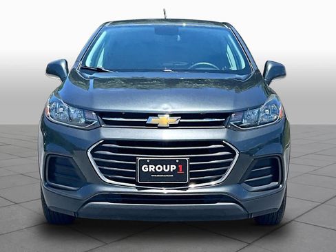Used 2020 Chevrolet Trax LS w/ Tint and Cruise Package FWD image 4