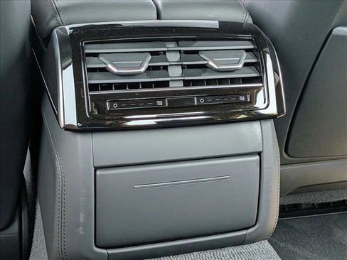 Used 2025 Audi A8 L 3.0T AWD/4WD image 18