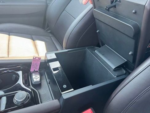 Used 2025 Ford Explorer Platinum w/ LUX Leather Package image 25