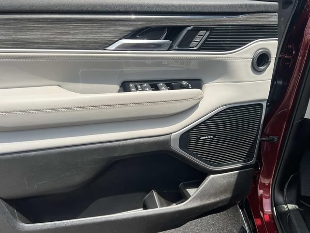 Used 2022 Jeep Wagoneer Series III AWD/4WD image 15