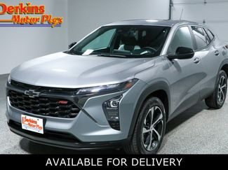 Used 2024 Chevrolet Trax RS w/ Sunroof Package FWD video 1