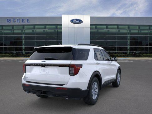 New 2026 Ford Explorer Active RWD image 8