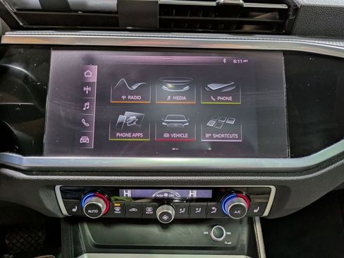 Used 2020 Audi Q3 2.0T Premium image 19