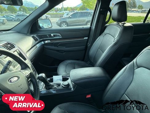 Used 2019 Ford Explorer Limited w/ Ford Safe & Smart Package AWD/4WD image 20