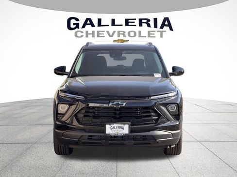 New 2026 Chevrolet TrailBlazer LT w/ Midnight Edition FWD image 3