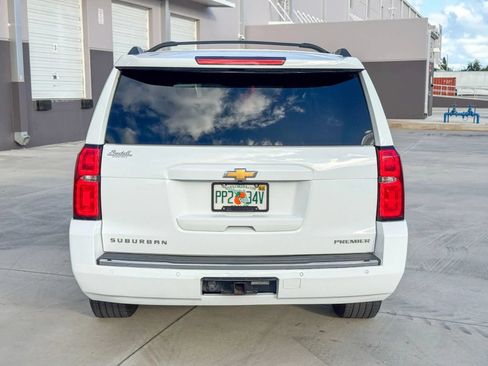 Used 2020 Chevrolet Suburban Premier w/ Max Trailering Package AWD/4WD image 4
