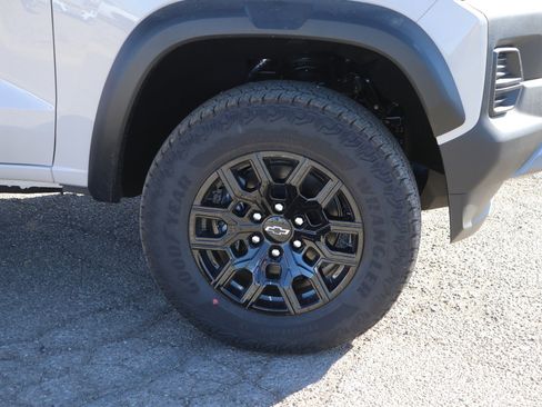New 2026 Chevrolet Colorado Trail Boss AWD/4WD image 9