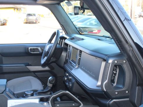 Used 2023 Ford Bronco Outer Banks image 19
