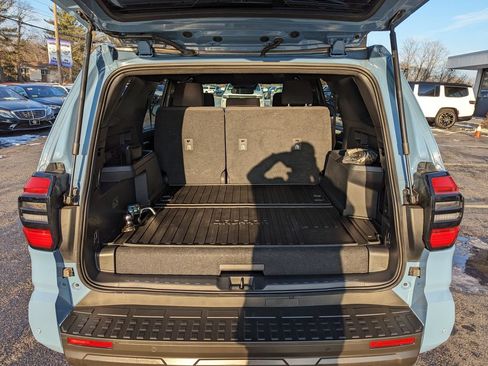 Used 2025 Toyota 4Runner TRD Off-Road AWD/4WD image 36