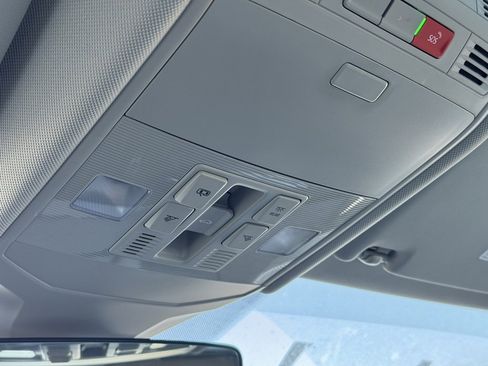 New 2025 Volkswagen Jetta SE image 32