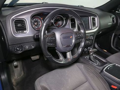 Used 2020 Dodge Charger SXT AWD/4WD image 19