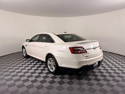 Used 2017 Ford Taurus SEL w/ Equipment Group 201A FWD image 12