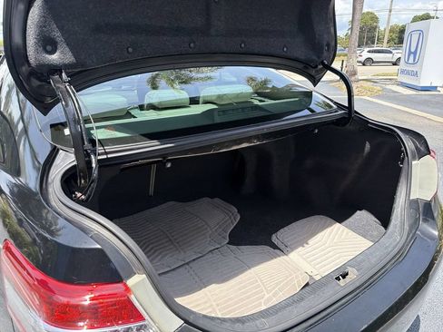 Used 2010 Toyota Camry LE FWD image 26