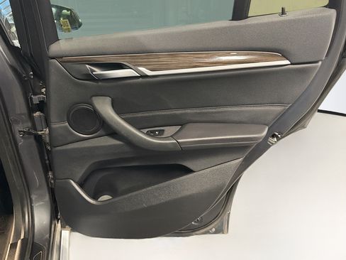 Used 2018 BMW X1 xDrive28i AWD/4WD image 32