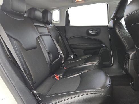 Used 2020 Jeep Compass Latitude image 25