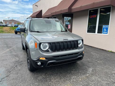 Used 2020 Jeep Renegade Sport AWD/4WD image 3