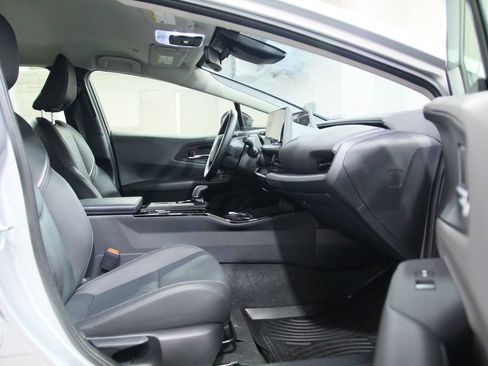 Used 2024 Toyota Prius XLE AWD/4WD image 20