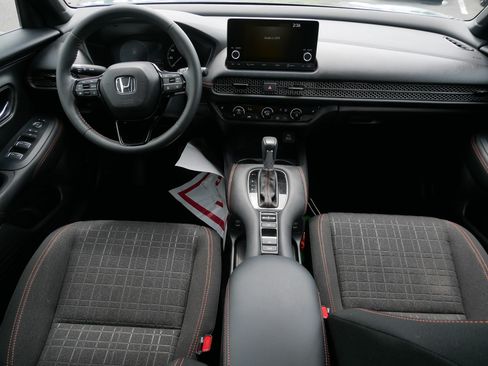 Used 2024 Honda HR-V Sport image 10