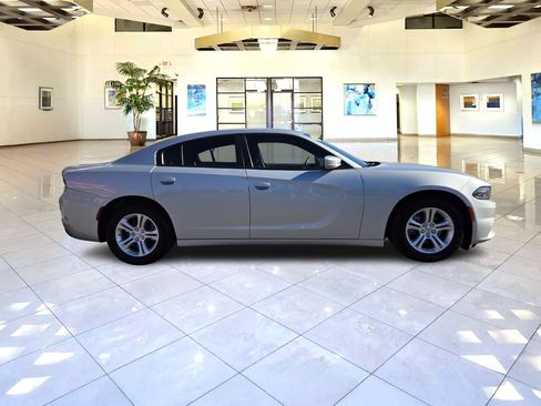 Used 2022 Dodge Charger SXT image 8