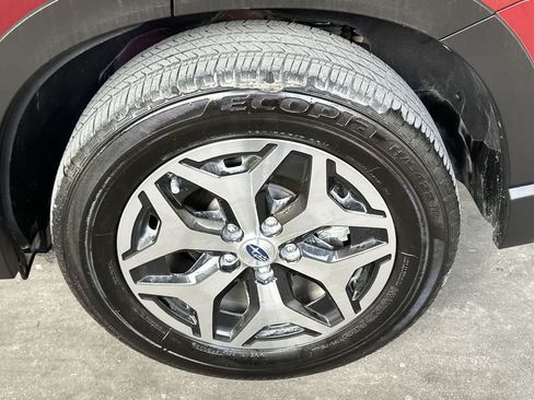 Used 2023 Subaru Forester Premium AWD/4WD image 11