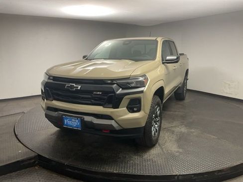 Certified 2024 Chevrolet Colorado Z71 w/ Z71 Convenience Package 2 image 3