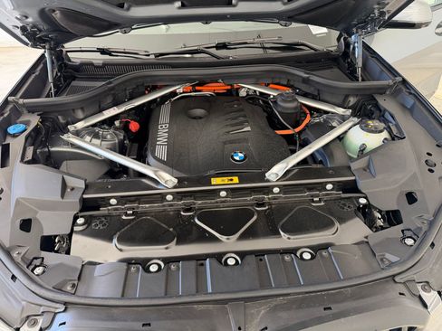 New 2026 BMW X5 xDrive50e w/ M Sport Package AWD/4WD image 31