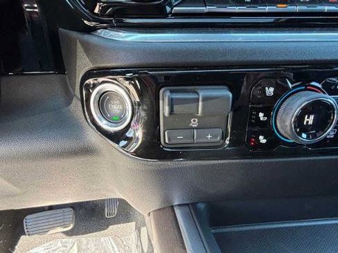 Used 2026 Chevrolet Silverado 2500 High Country w/ High Country Premium Package AWD/4WD image 18