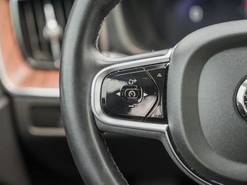 Certified 2024 Volvo XC60 B5 Plus w/ Protection Package Premier AWD/4WD image 28